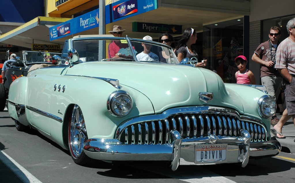 Lowered Buick | A Lowered Buick at ''Americarna', New Plymou… | Flickr