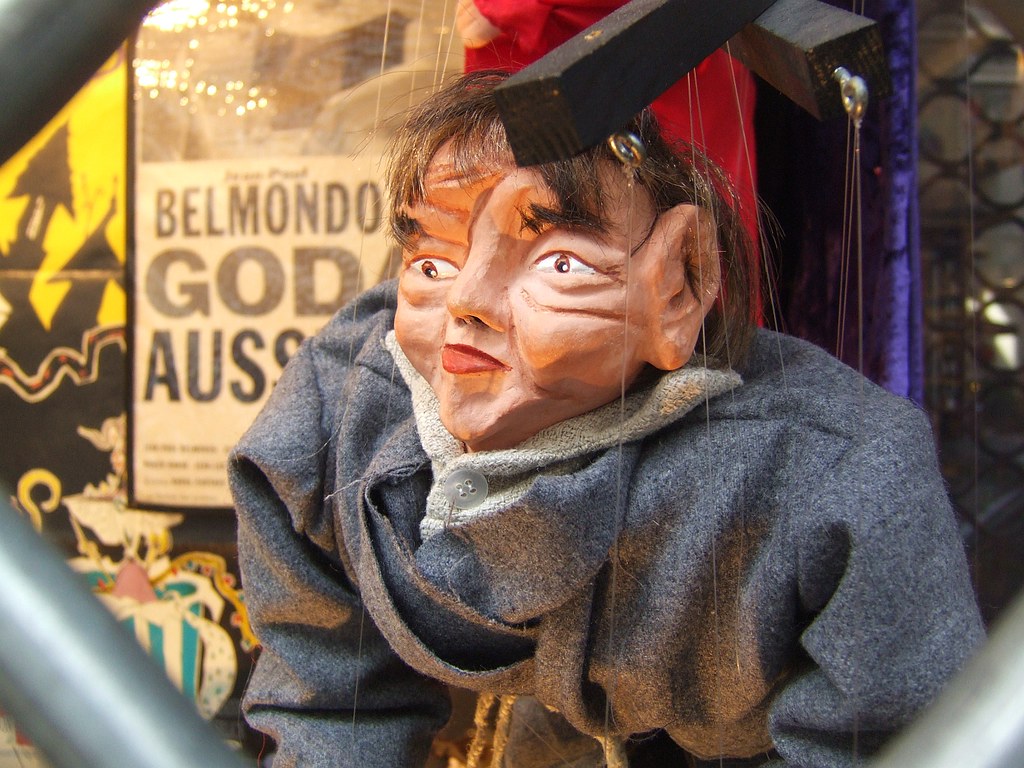 puppet shop in paris 1 This wonderful Parisian puppet stor… Flickr