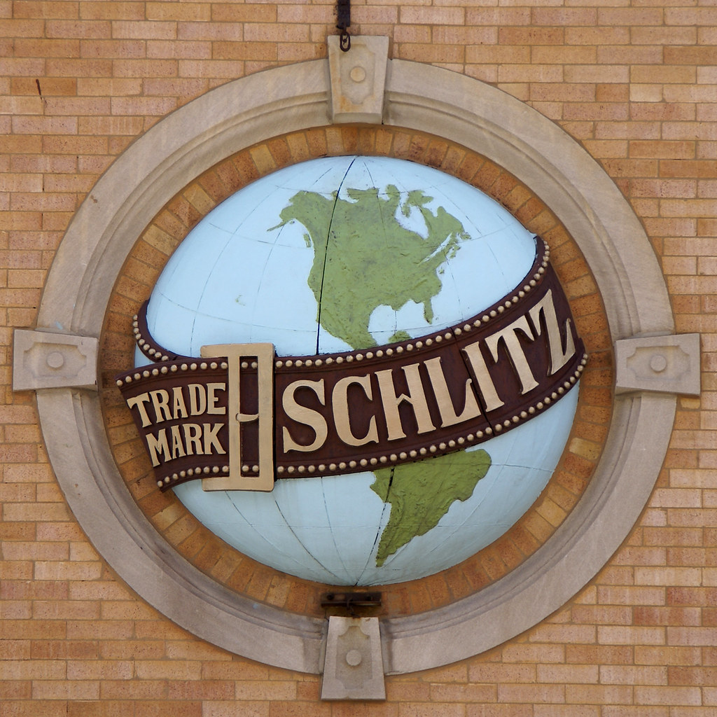 Schlitz Sign Damen & Armitage a photo on Flickriver