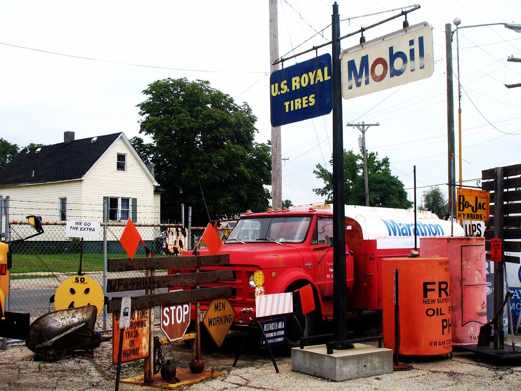SPRINGFIELD, ILLINOIS SHEA'S GAS STATION** Along Rt. 66 gobucks2