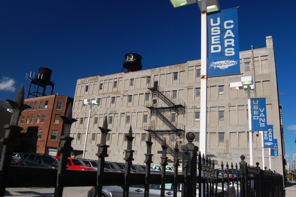 Joyce Ford An openlot car dealership, across Indiana Aven… Flickr