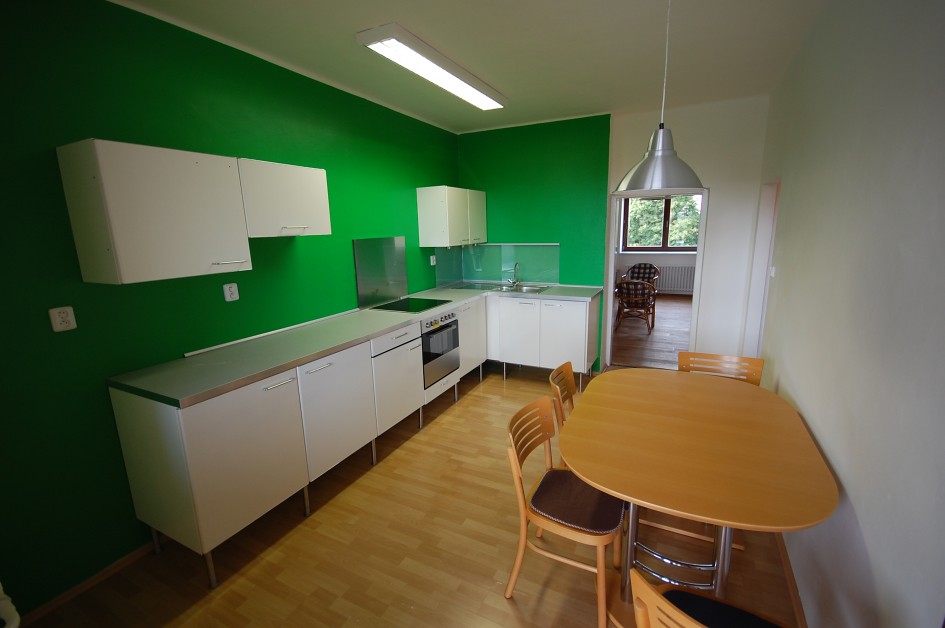 Kitchen Kitchen painted with Dulux Dublin Bay 3. I love th… Flickr