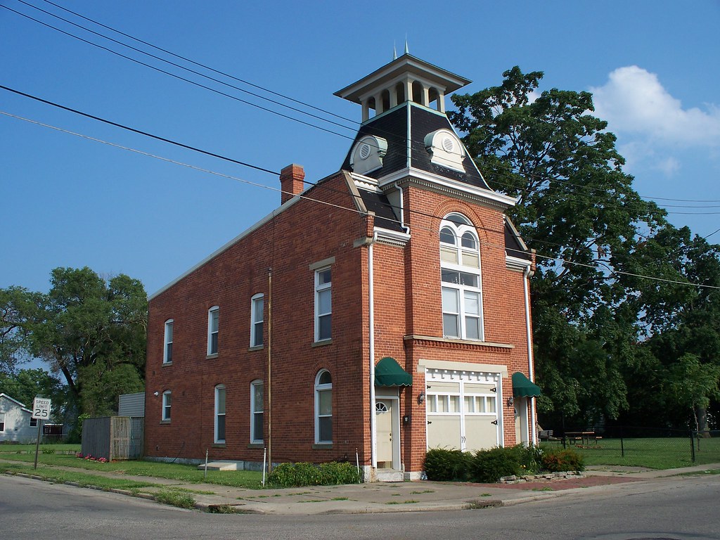 OH Middletown Building A brick building in Middletown, O… Flickr