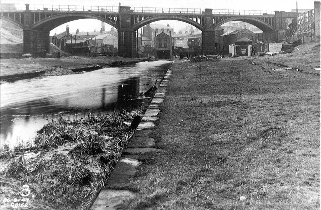 BoltonBuryManchester canal Bolton section 1947 a photo on Flickriver