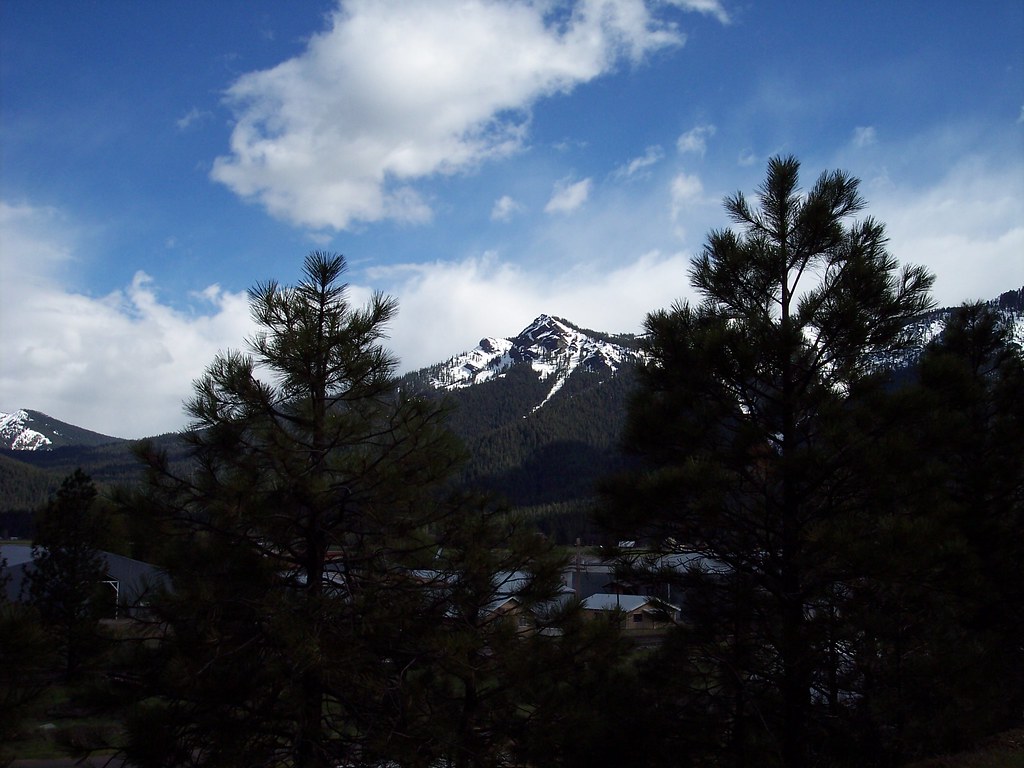 100_9214 Arlington Heights as seen from the Crescent Mills… Flickr