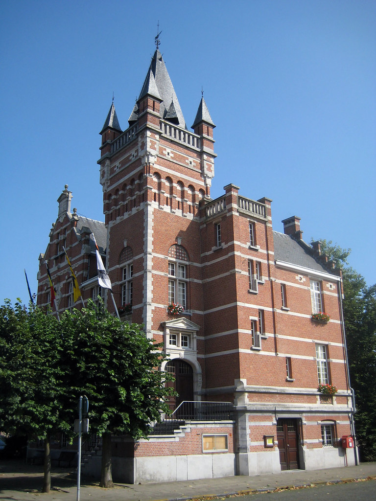 Gemeentehuis, Edegem In de 19de eeuw was het gemeentehuis … Flickr