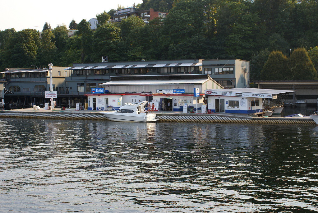 20080917TRD233507 Nautical gas station and convenience sto… Flickr