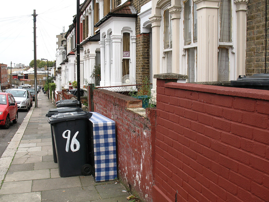 3.42 pm. 96 Winchelsea Road a photo on Flickriver