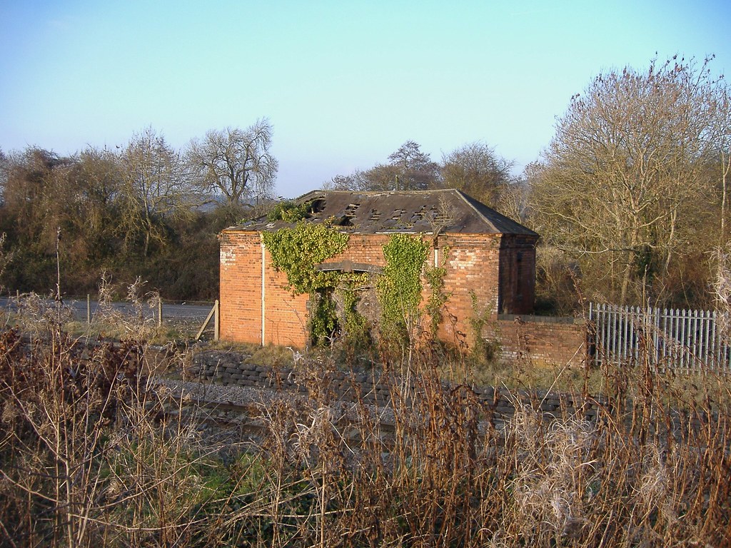 DSCF7115 The remains of Flax Bourton railway station on th… Flickr