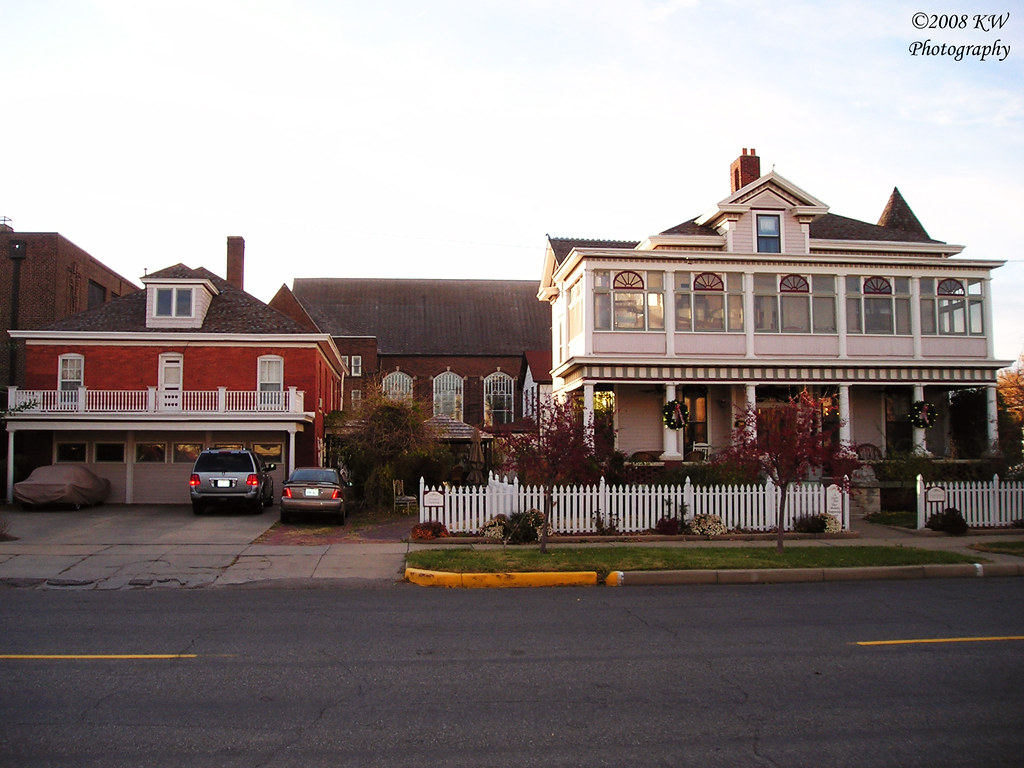 FlandersLee House and Carriage House FlandersLee House a… Flickr