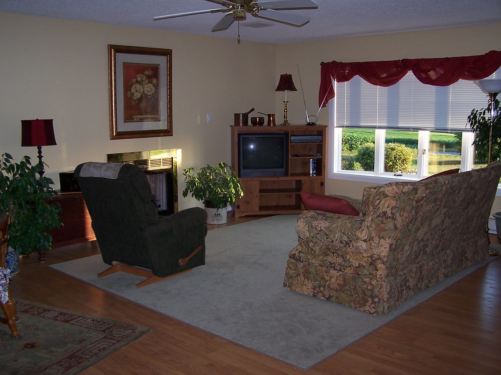 Living Room House for rent in AnnvilleCleona Schools in L… Flickr
