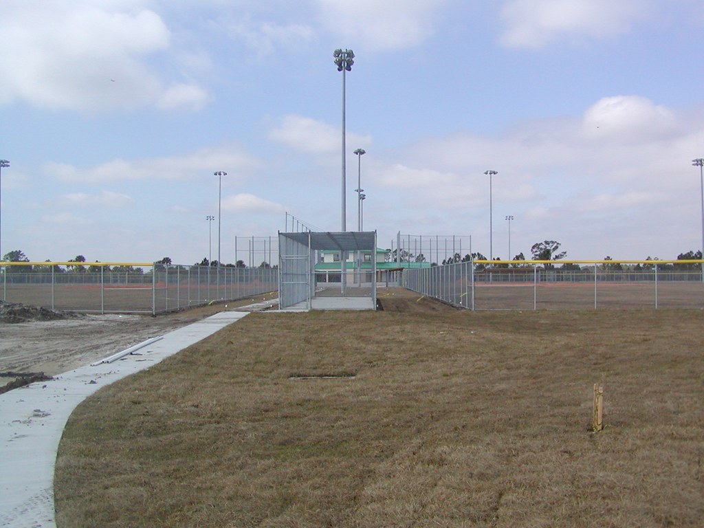 P2180095.JPG Batting cage Thomas Gaume Flickr