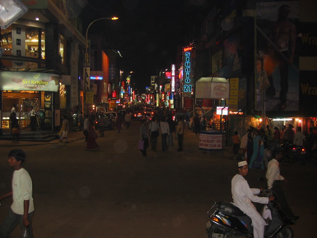 Commercial Street, Bangalore Commercial Street is one of B… Flickr