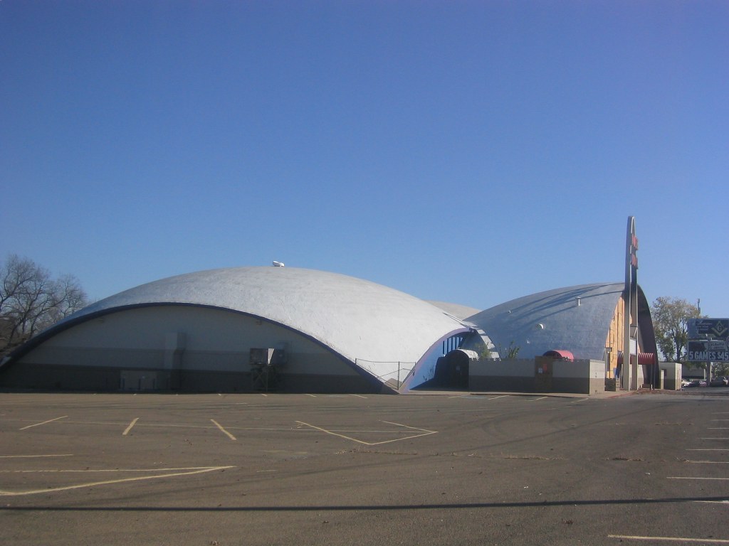 Rose Bowl Lanes That's really a beast of a building. Glad … Flickr