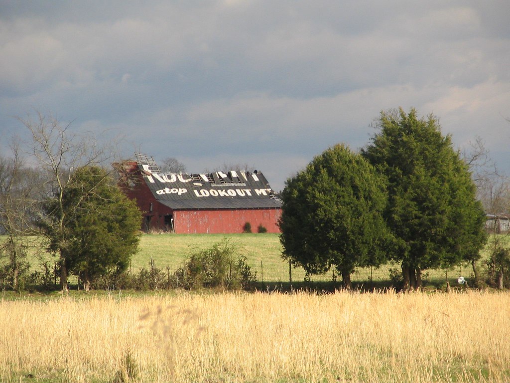 Rock City Barn, Bedford Co., TN This unfortunately crumbli… Flickr