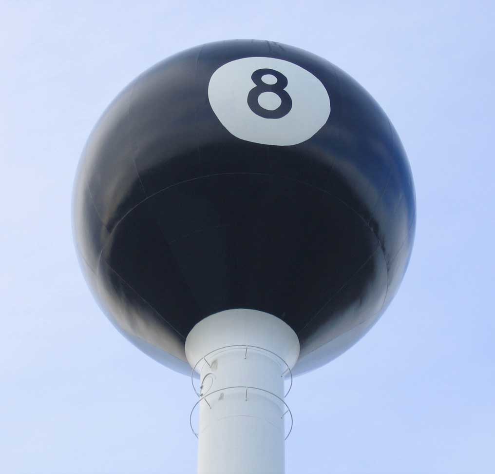 8 Ball Water Tower Tipton, MO (closeup view) Tipton, Miss… Flickr