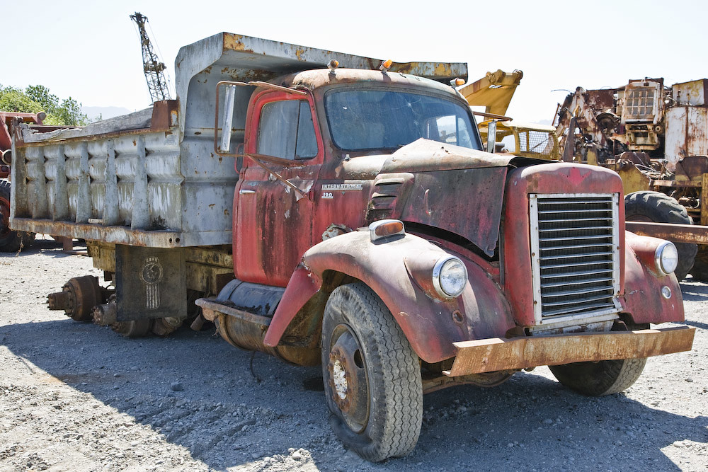 Junk Truck Hiway 101 just south of Eureka,Ca. At a truck s… Flickr