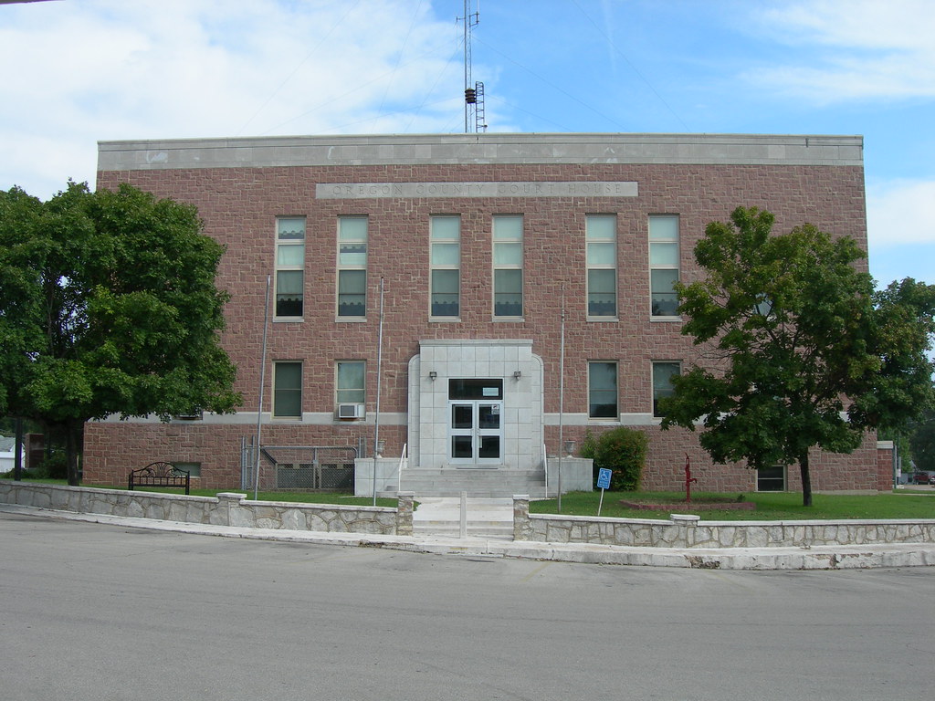 Oregon County Court House Alton, Missouri Constructed in 1… Flickr