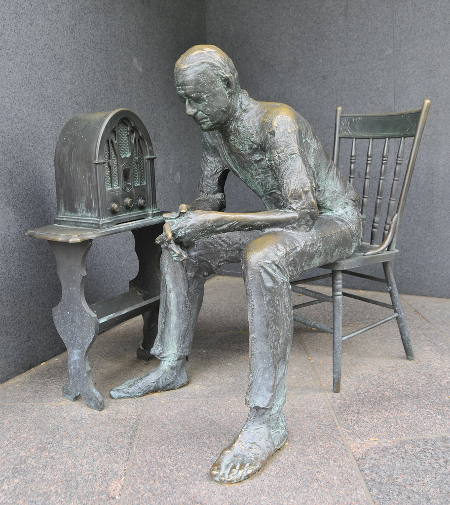 FDR's "Fireside Chats" With America The fireside chats wer… Flickr