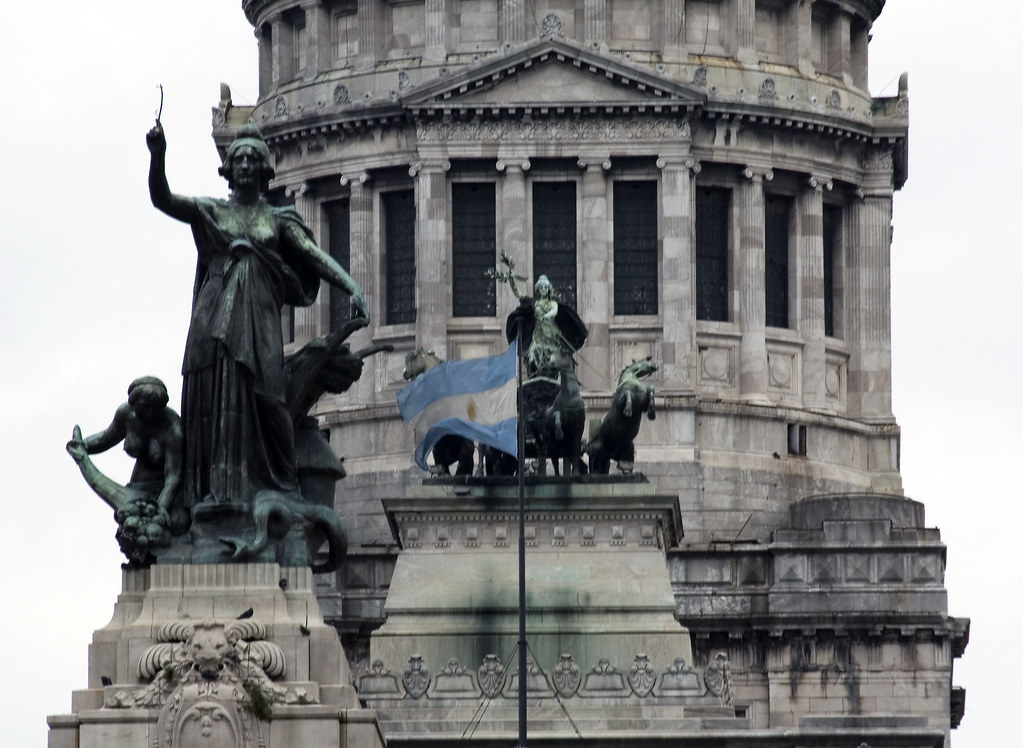 Statues on the Congress Building The Congress of the Argen… Flickr