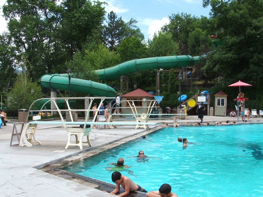 Glenwood Hot Springs Pool west end of big pool trickofthelight Flickr