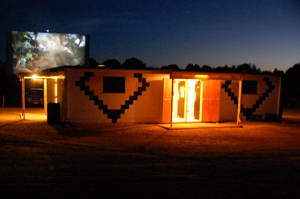 Sky Lite Sky Vu DriveIn Should have brought my tripod... Tom