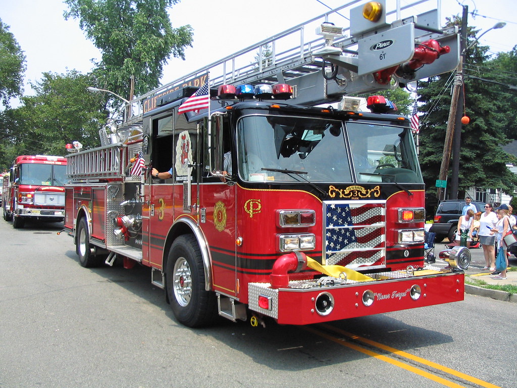 Cliffside Park, NJ Fire Department 2004 Pierce Dash 61' La… Flickr