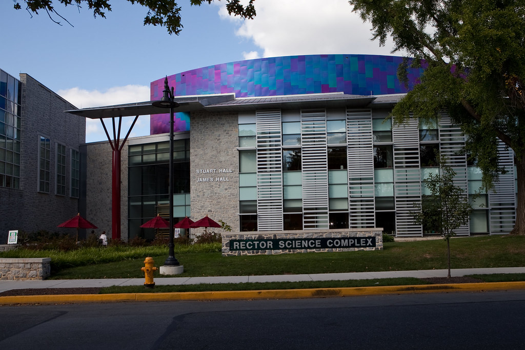 Dickinson College Science Center The Plug Into the Private… Flickr