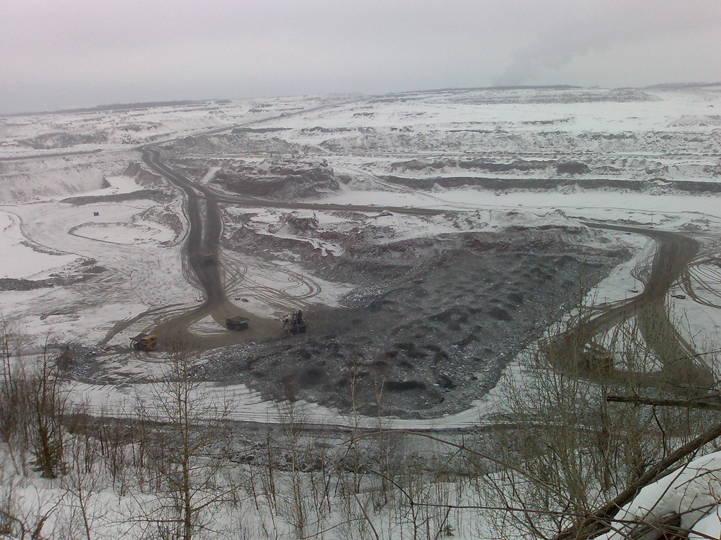 HibbTac in Wniter This is the taconite mine adjacent to th… Flickr