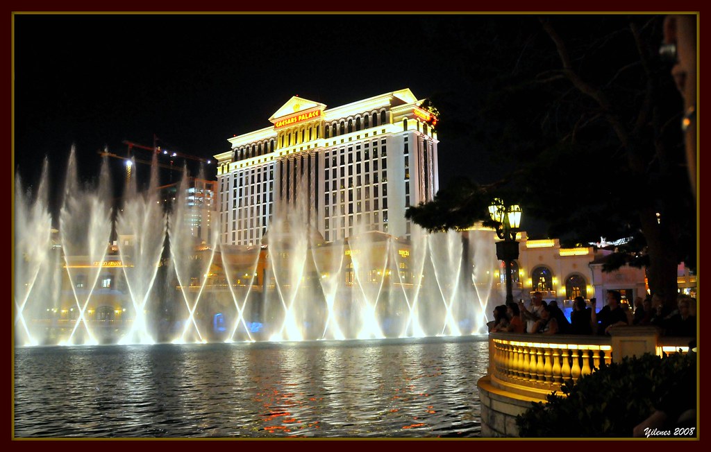Dancing waters show,Las Vegas Yildirim Enes Flickr