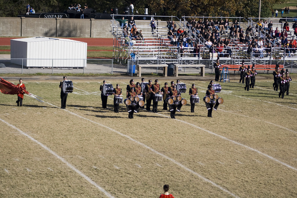 Buhler High School Crusaders Marching Band taking the fiel… Flickr