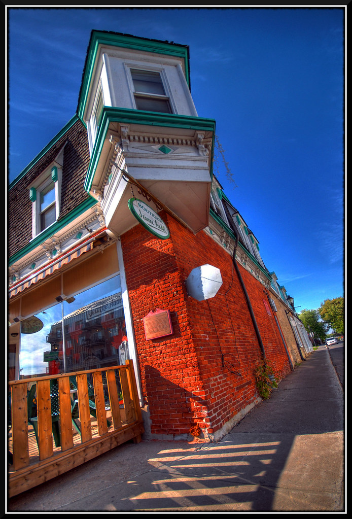 coin de rue Photo prise lors d'une belle journée découvert… Flickr