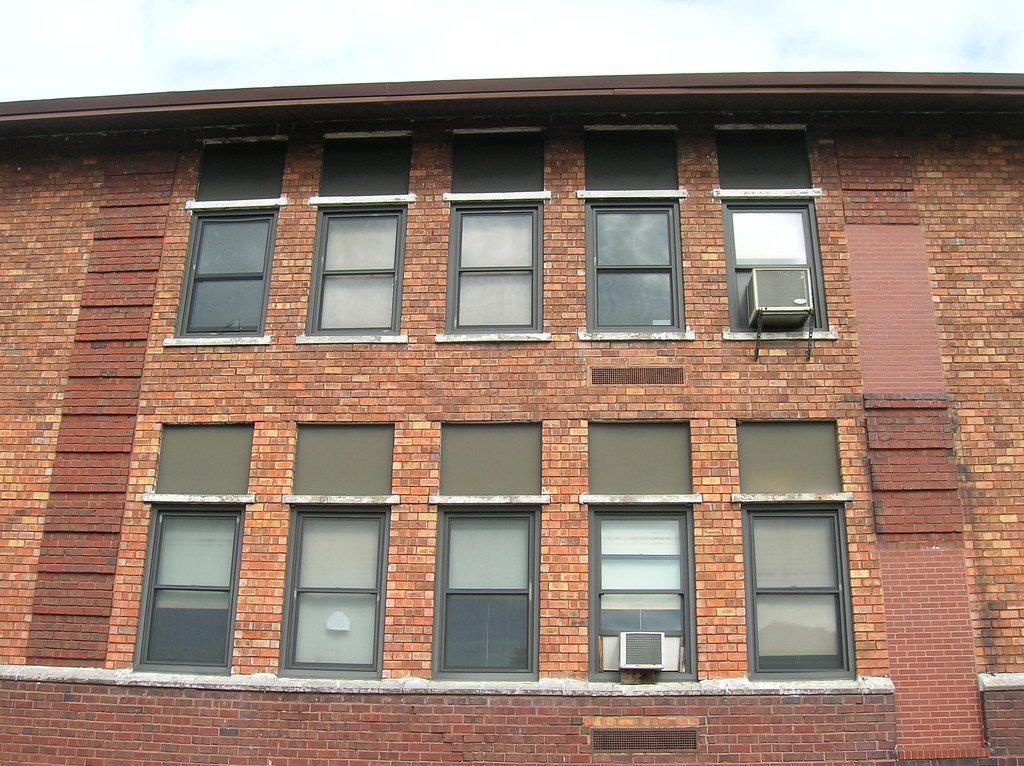 101808 Tallmadge School 2Tallmadge, Ohio (9) Aaron Turner Flickr