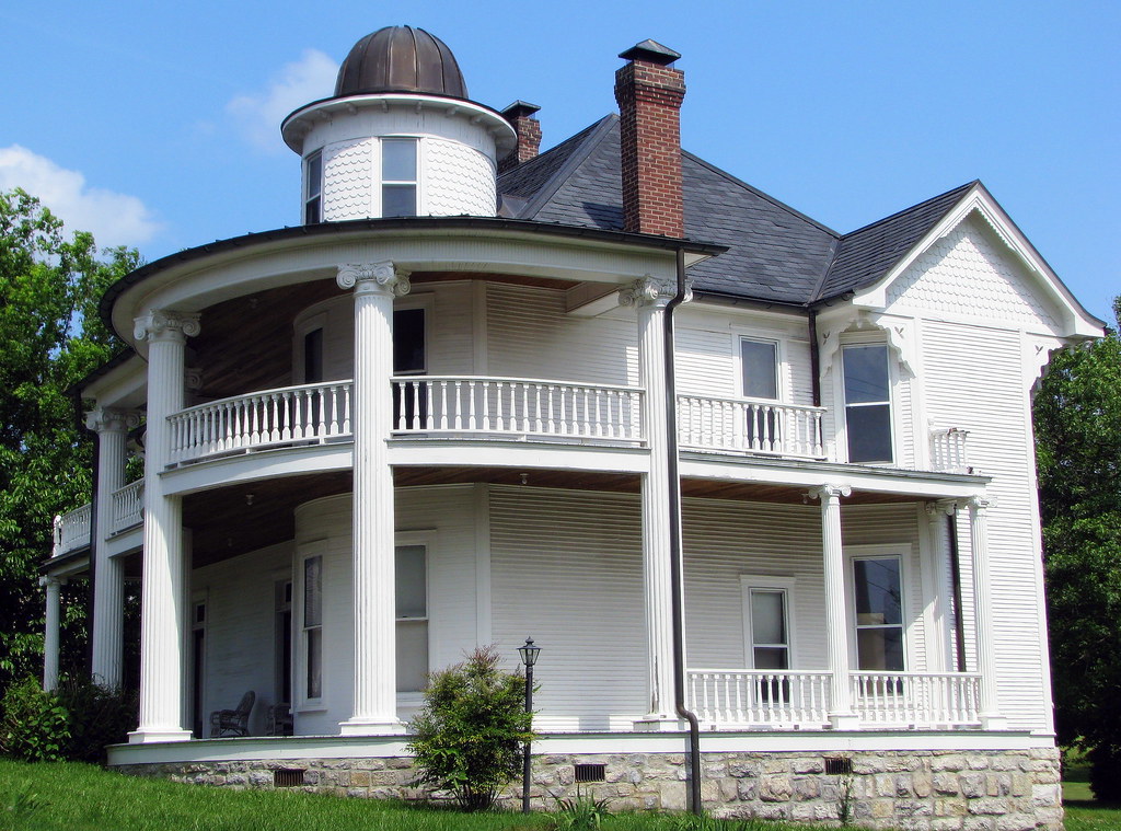 206 Main St. (Wraparound Portico with Cupola) Wartrace, … Flickr