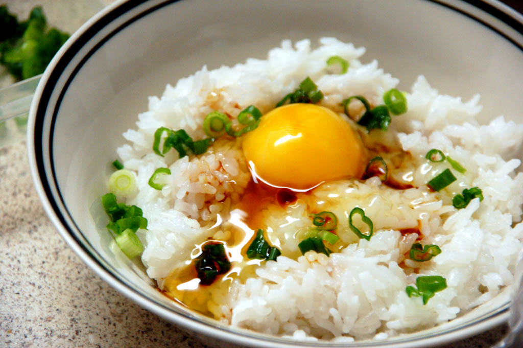 Tamago kake gohan,Raw Egg with Rice 卵かけご飯 Tamago gohan in … Flickr