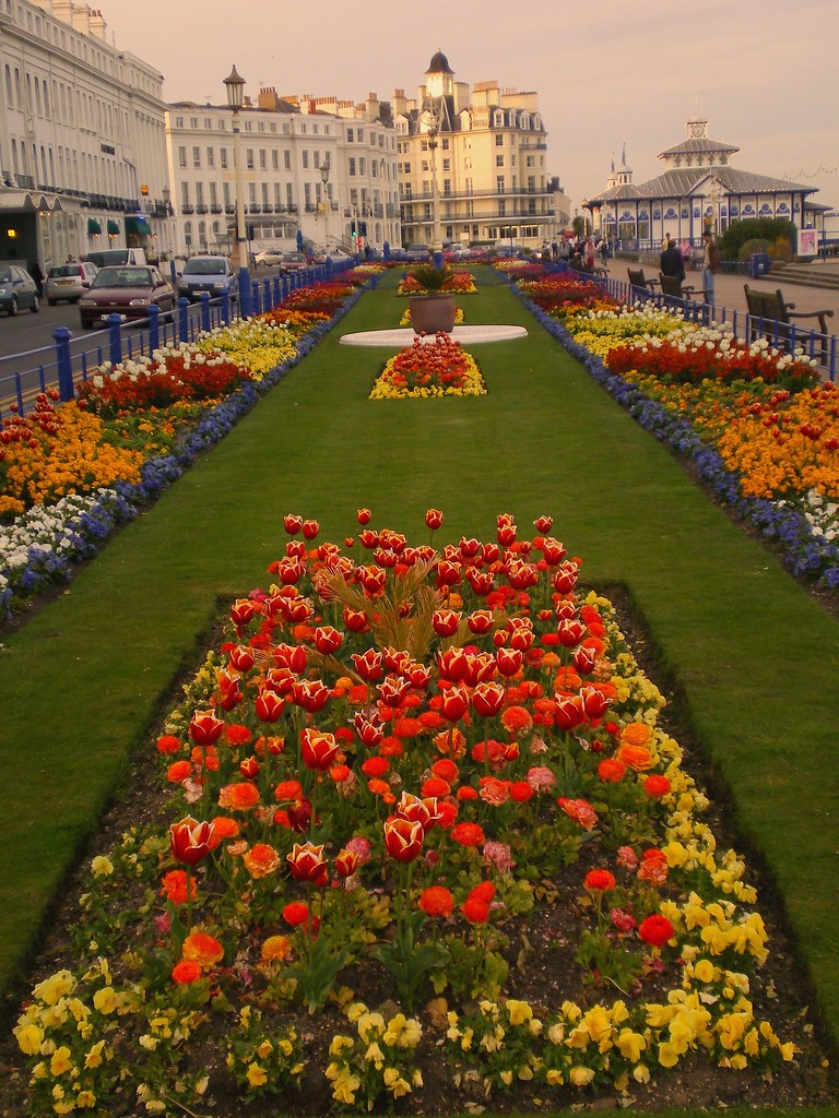 Eastbourne Carpet Gardens So called due to the uniform col… Flickr