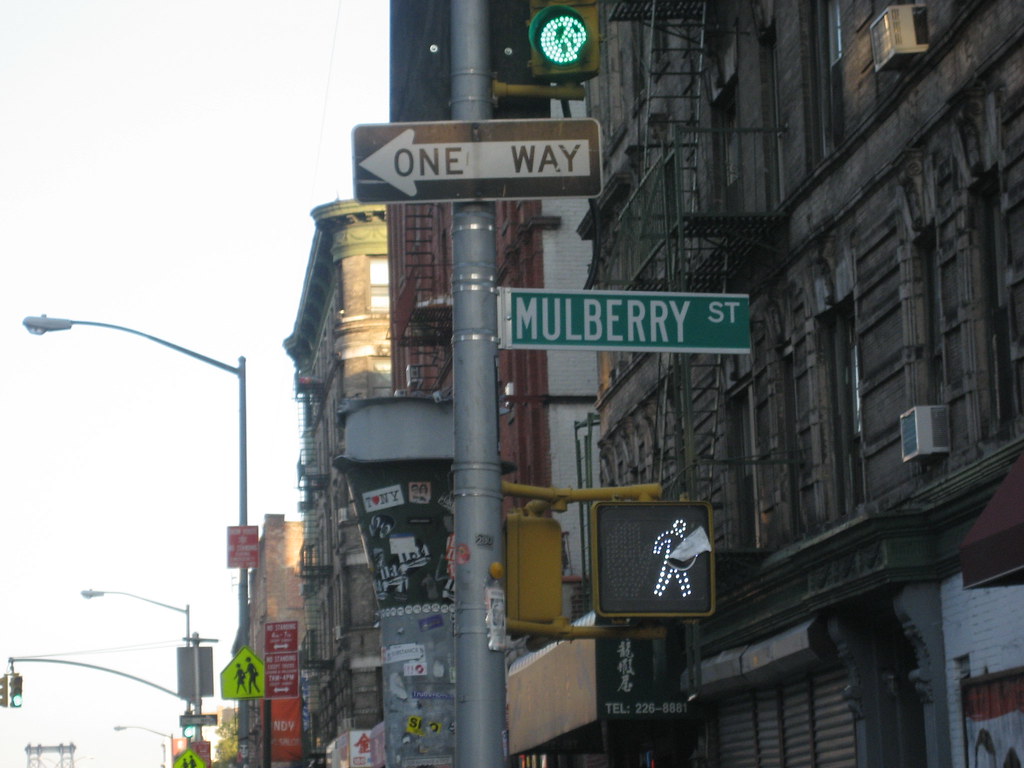 Mulberry Street Sign Mulberry Street Sign on the Corner of… Flickr
