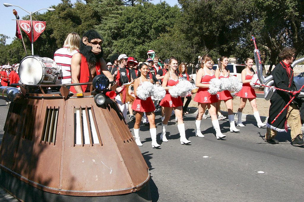 Dollies Leading the Band to the Stadium dwighta3 Flickr
