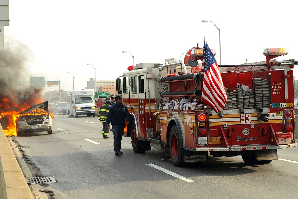 E093s FDNY Engine 93 Firefighters attending to a Car Fire,… | Flickr