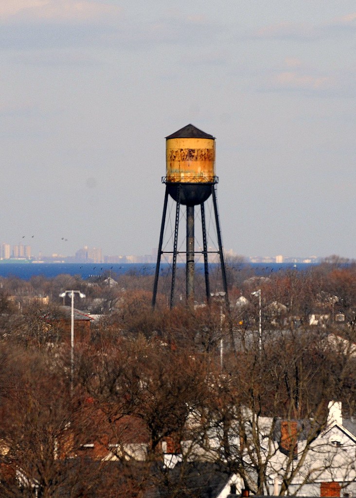 Keyport NJ Water tower at the Aeromarine site shot from th… Flickr