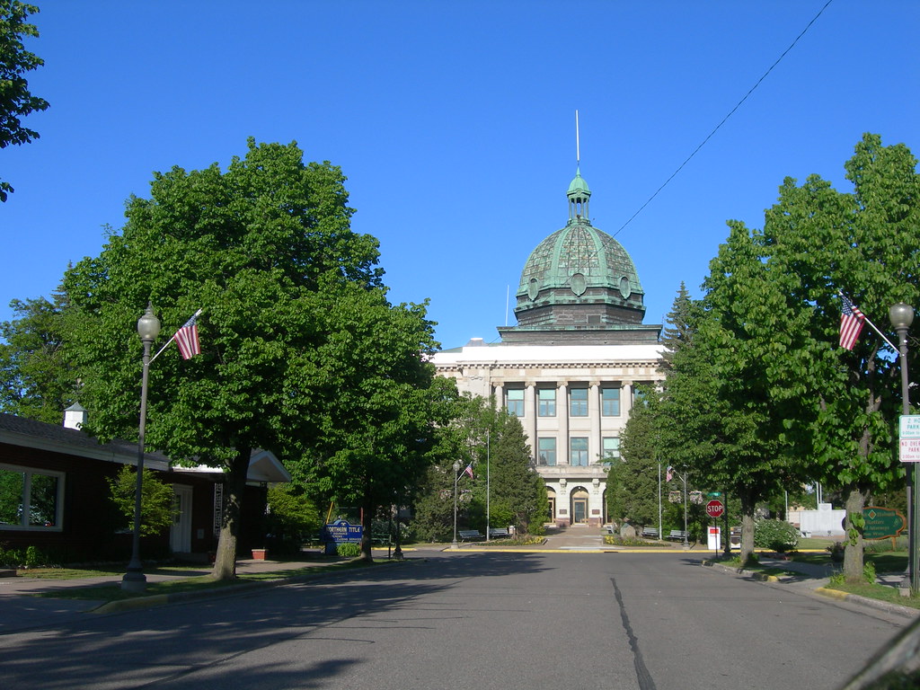 Oneida County Courthouse Rhinelander, Wisconsin Constructe… Flickr