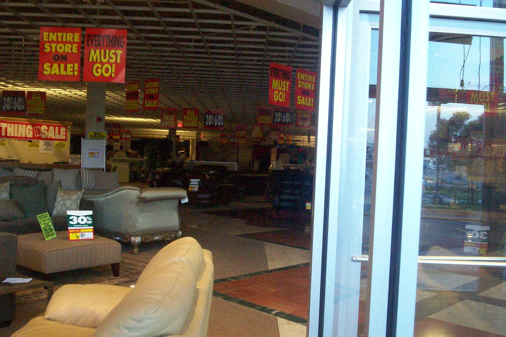 Levitz Furniture Store Shopping Center Row along 120th at … Flickr