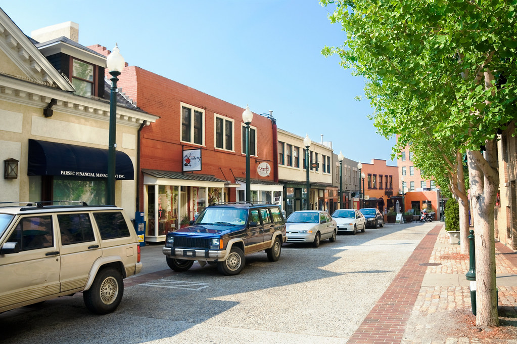 Wall Street, Asheville, North Carolina Early Girl Eatery •… Flickr