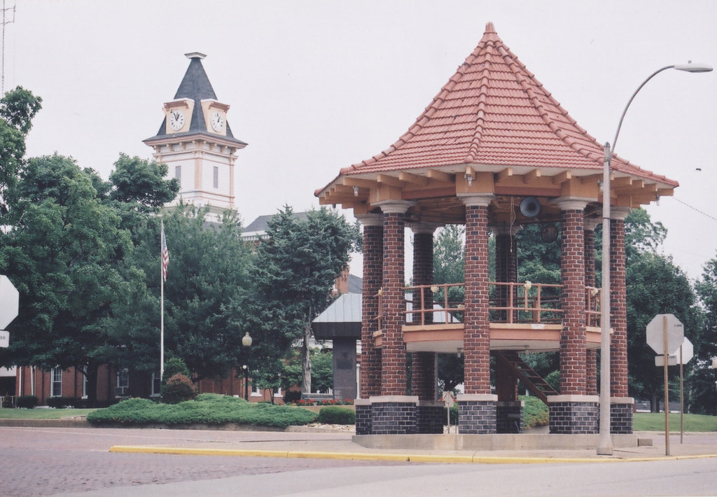Historic 1914 Pagoda Albion, IL Darren Snow Flickr