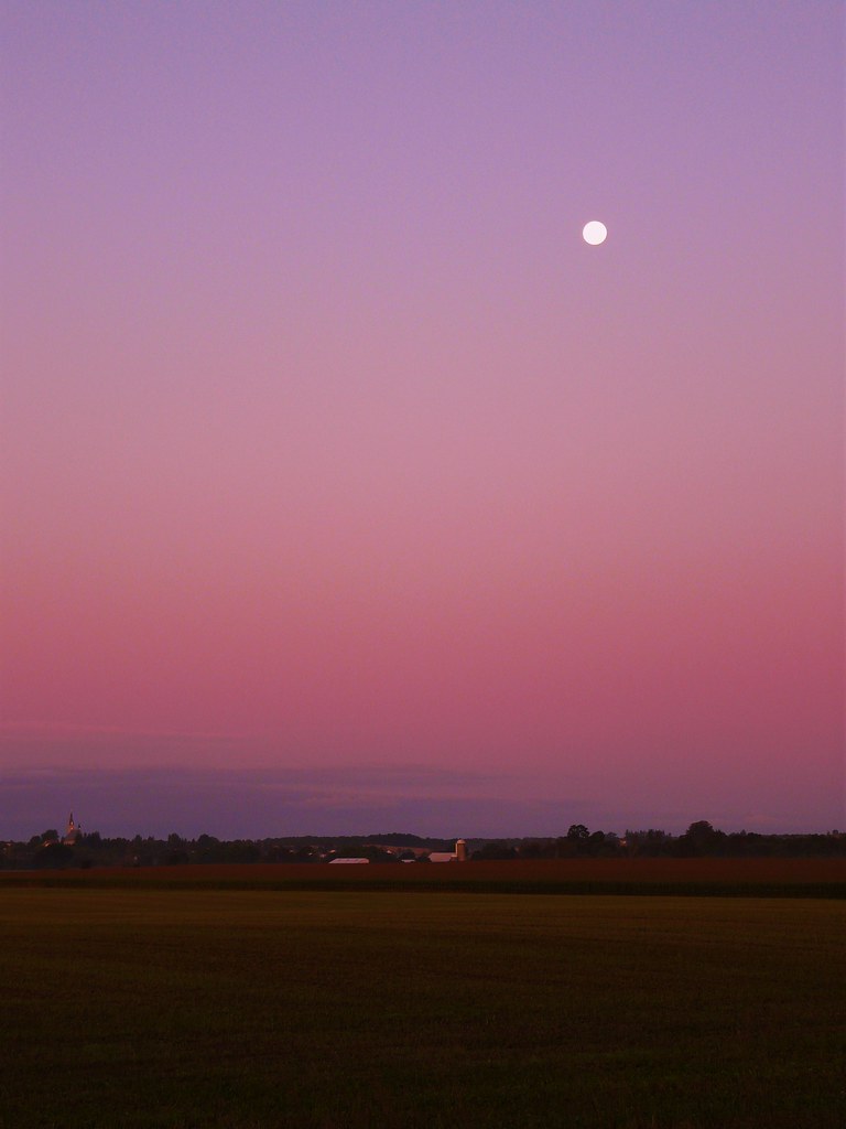 Moon Over Maryhill Maryhill Ontario amillionwalks Flickr