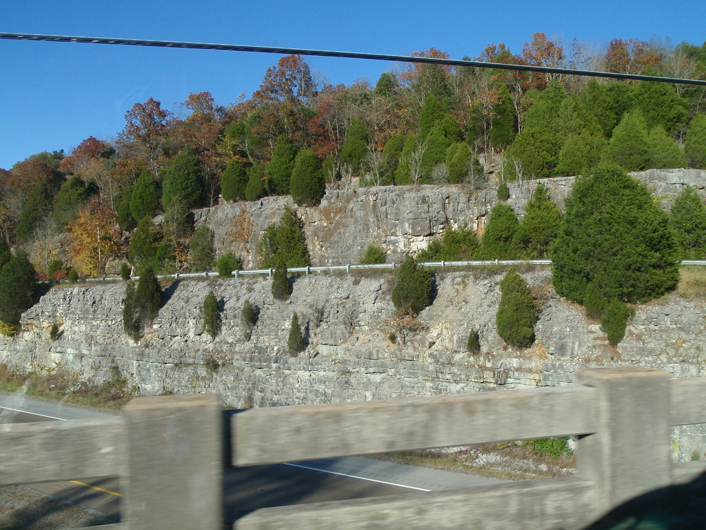 Horse Bend Cave Cleanup Interesting cliff kfausnight Flickr
