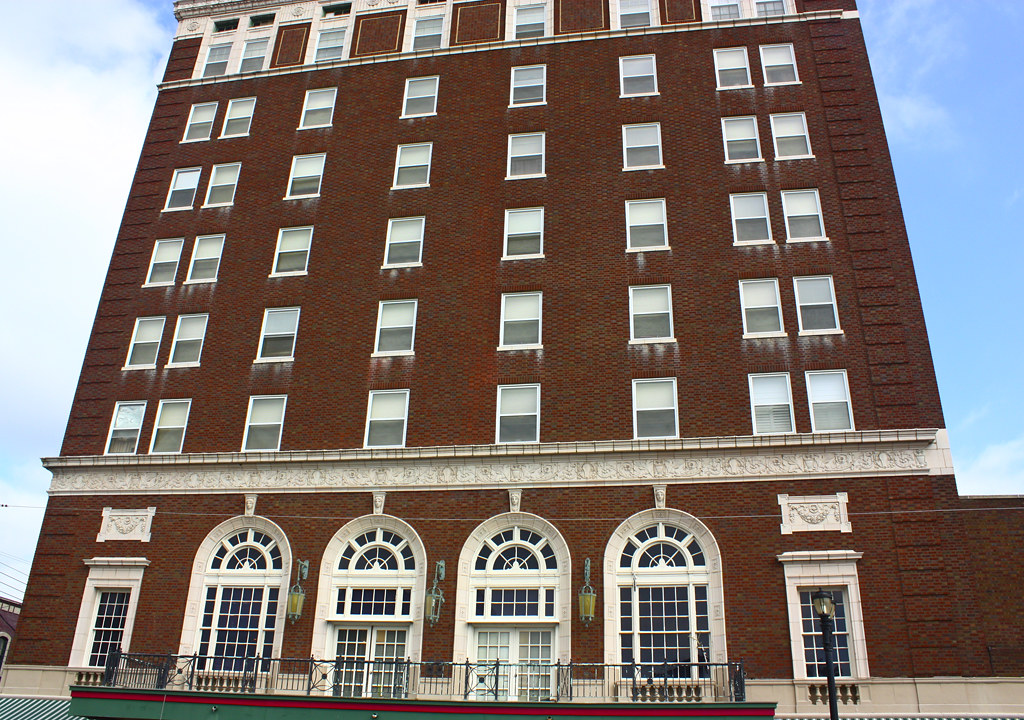 Goldsboro, NC Downtown Old Goldsboro Hotel. Well over 100… Flickr