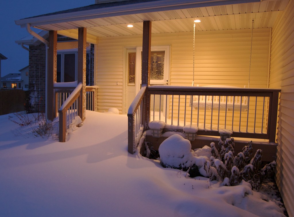 morning snow blanket over our porch Bismarck, ND first sno… Flickr