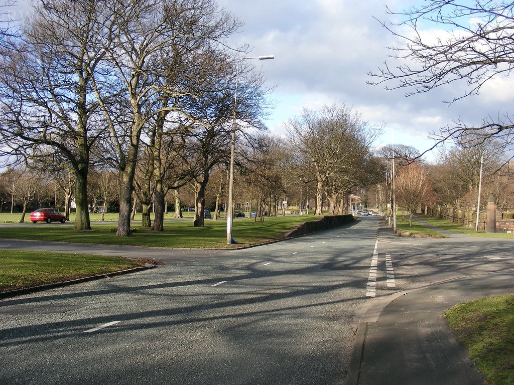 Woolton Road, Garston Unlike most cities, Liverpool's subu… Flickr