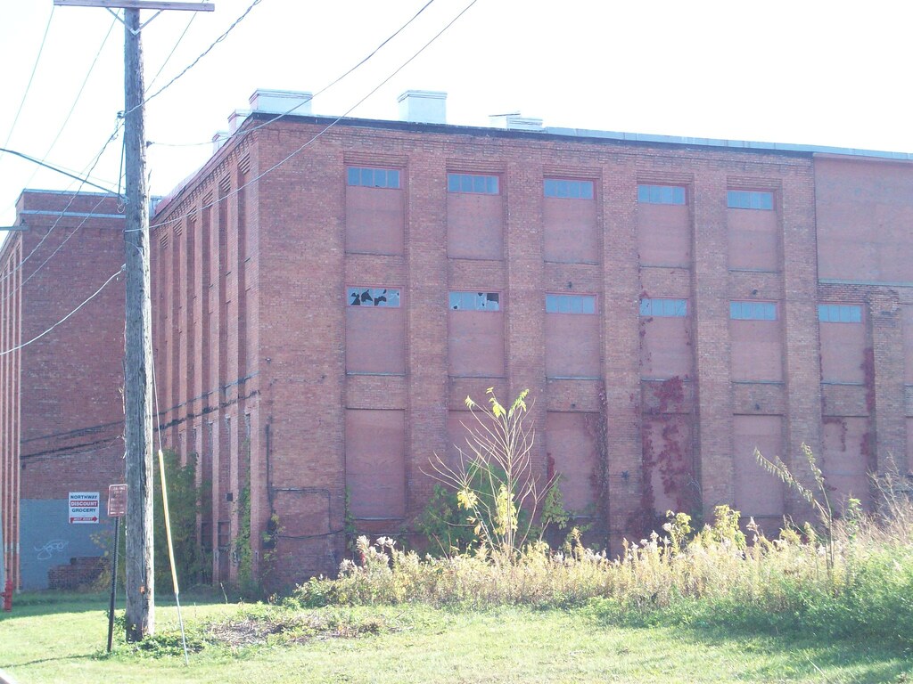 Old Warehouse Near Franklin Square, Syracuse, NY Ian Flickr